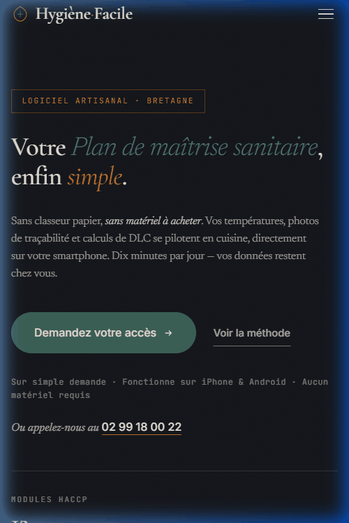 Le site HygièneFacile affiché sur un téléphone.